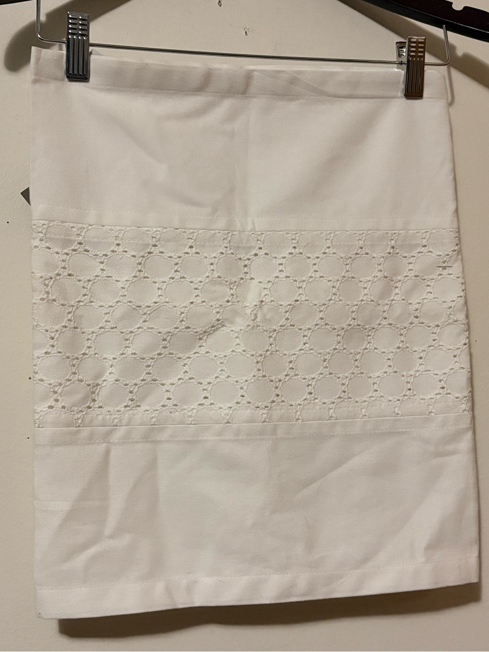 Cotton Eyelet Table-runner, imported from France